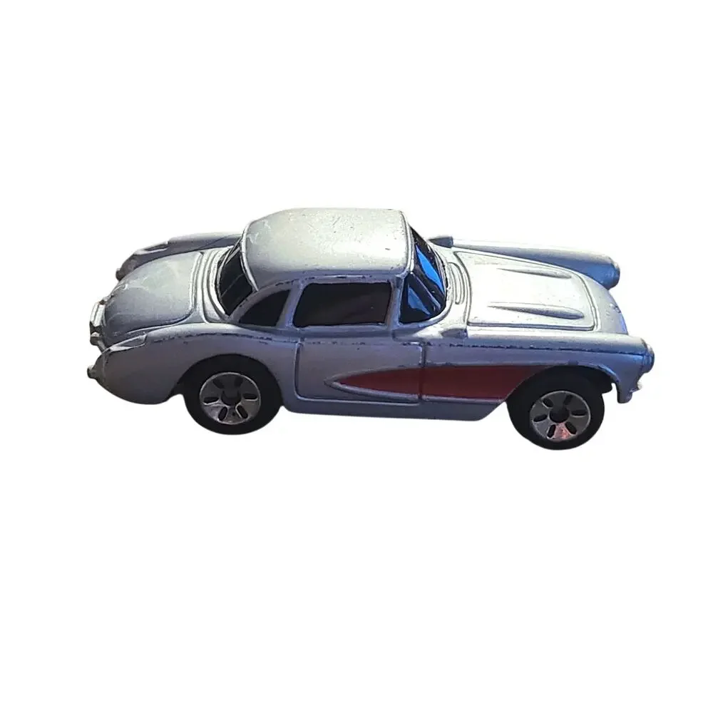Maisto Diecast 1957 Hard Top Silver/Red Chevrolet Corvette 1:64 Loose Used